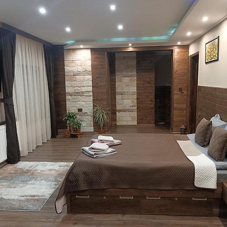 Hotel Кръчмъ При Байката Alpin Ribarica Esterno foto